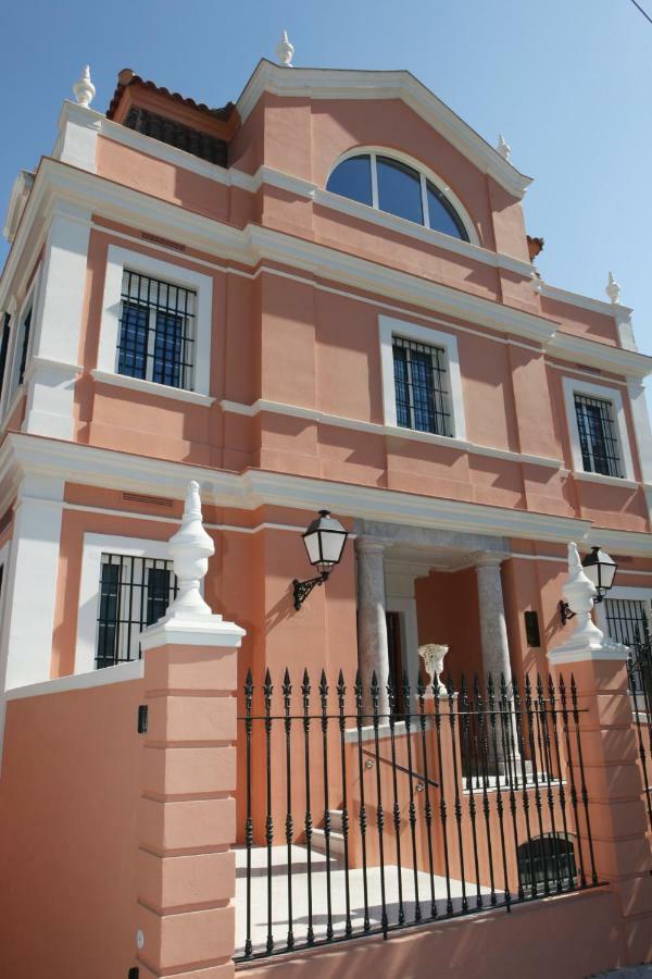 Colegio Mayor Careu - Women Only - University Community Sevilla Dış mekan fotoğraf